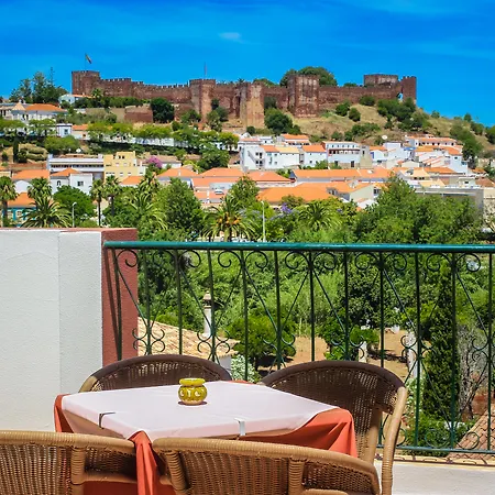 Hotel Colina Dos Mouros 3*