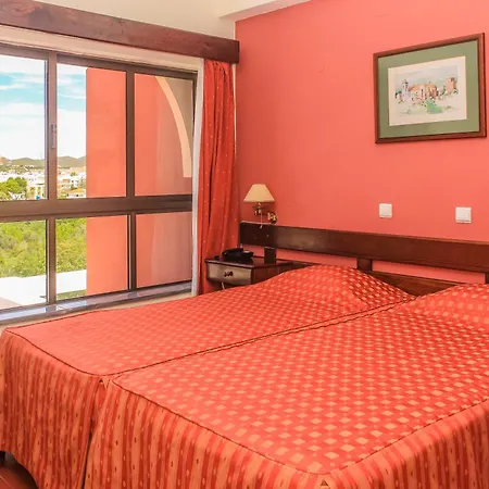 Hotel Colina Dos Mouros 3*