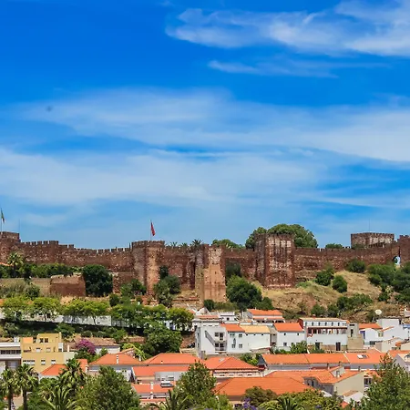 Hotel Colina Dos Mouros