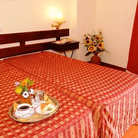 Colina Dos Mouros 3*